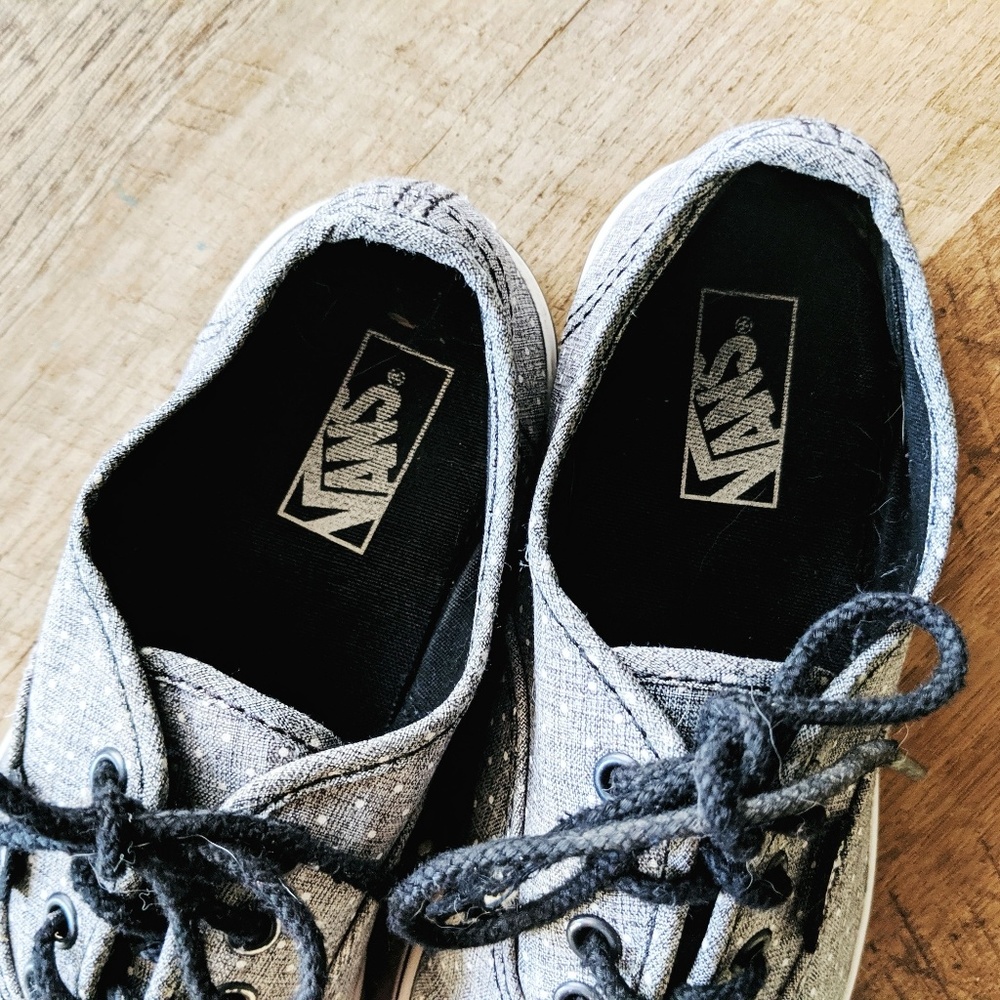 Vans - Picture 2 of 2